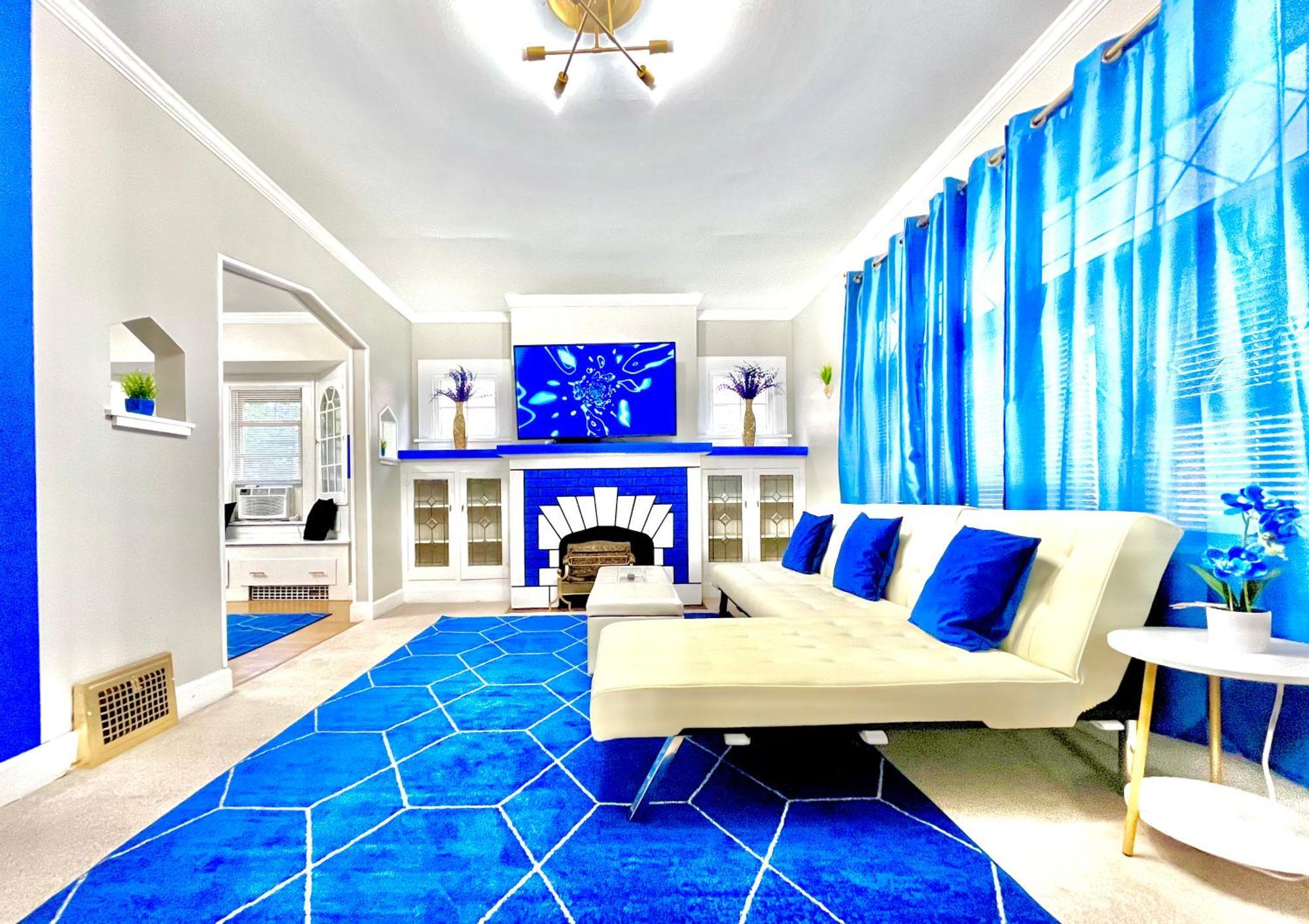 The Sapphire Haven - Your Old Brooklyn Oasis Awaits Families, Couples, Business Travelers Near Downtown With Parking, 300 Mb Wifi & Self Check-In Cleveland Bagian luar foto