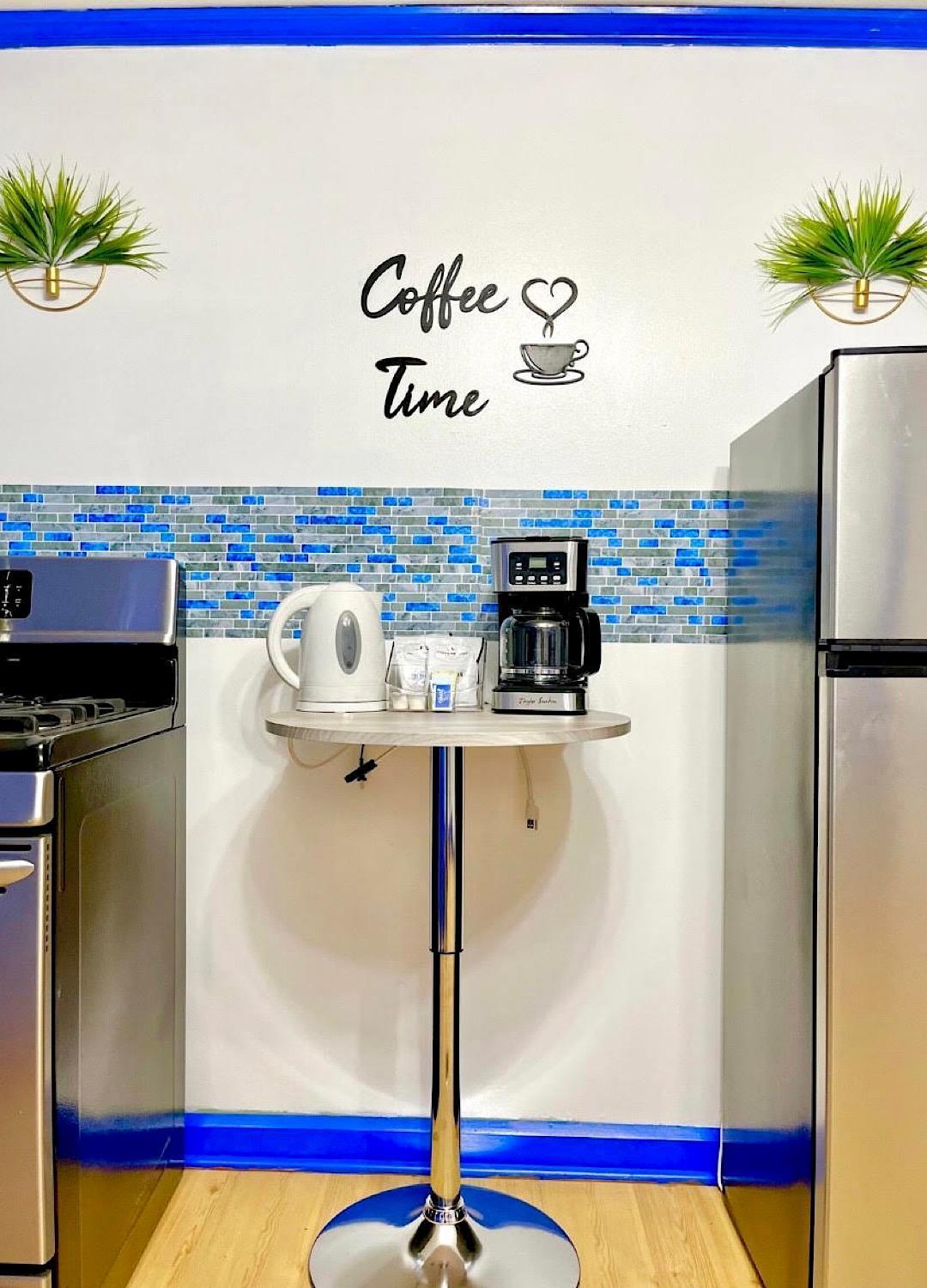The Sapphire Haven - Your Old Brooklyn Oasis Awaits Families, Couples, Business Travelers Near Downtown With Parking, 300 Mb Wifi & Self Check-In Cleveland Bagian luar foto