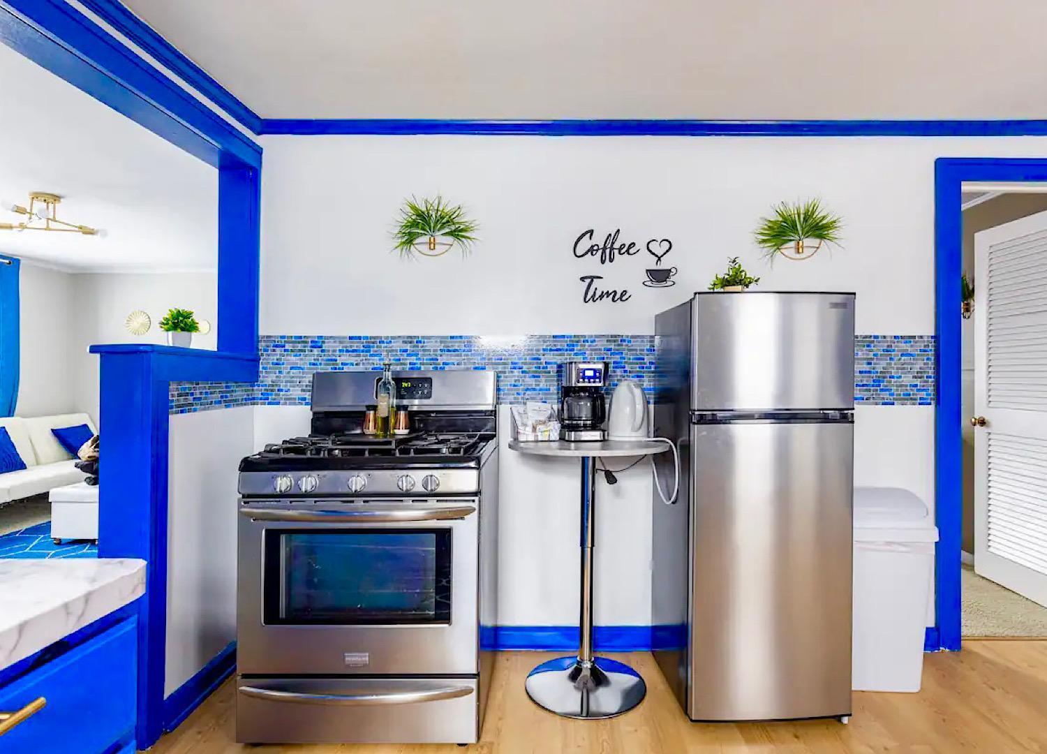 The Sapphire Haven - Your Old Brooklyn Oasis Awaits Families, Couples, Business Travelers Near Downtown With Parking, 300 Mb Wifi & Self Check-In Cleveland Bagian luar foto