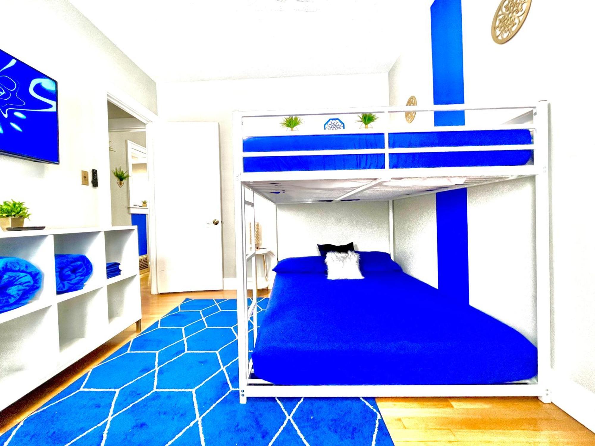 The Sapphire Haven - Your Old Brooklyn Oasis Awaits Families, Couples, Business Travelers Near Downtown With Parking, 300 Mb Wifi & Self Check-In Cleveland Bagian luar foto